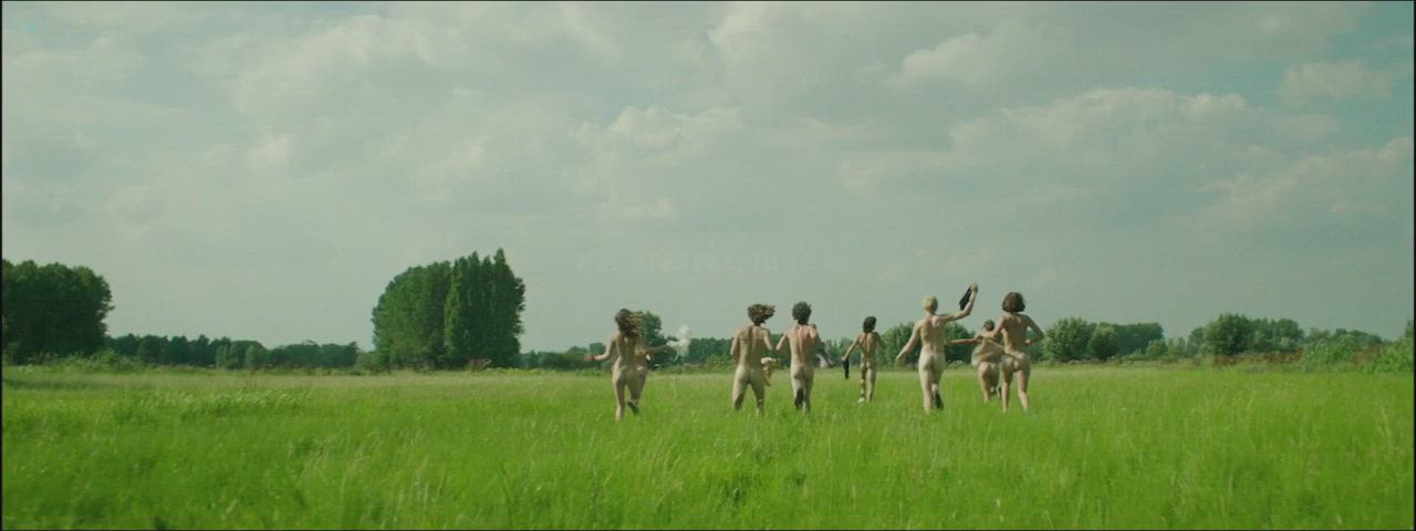 Boring summer? Not for them. (Wij (NL2018))