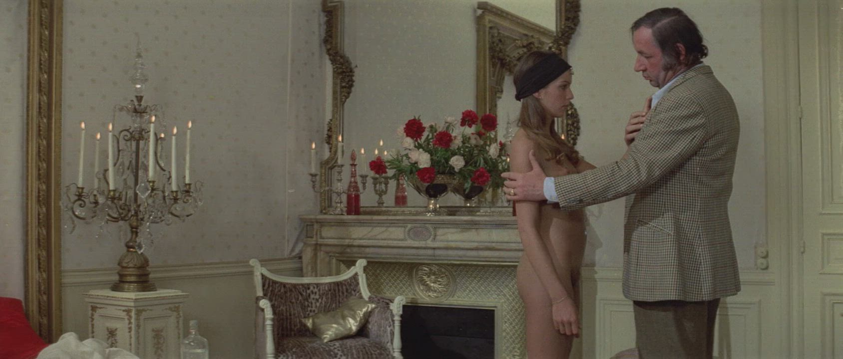 Bathtub Celebrity Cinema French Nudity clip