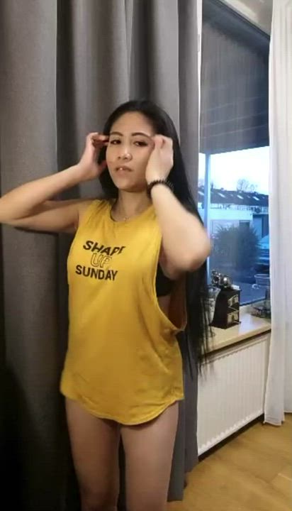 Asian Dancing Lapdance Twerking clip