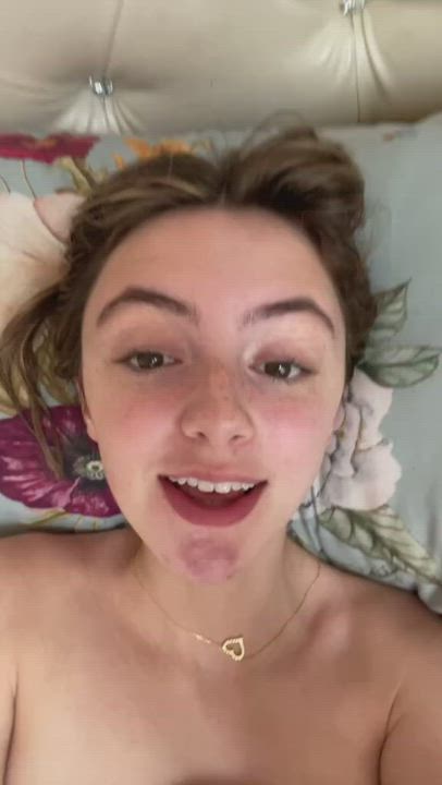 Cleavage Teen TikTok clip
