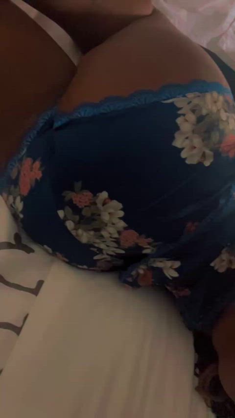 Tastytee & Her Delicious Gas