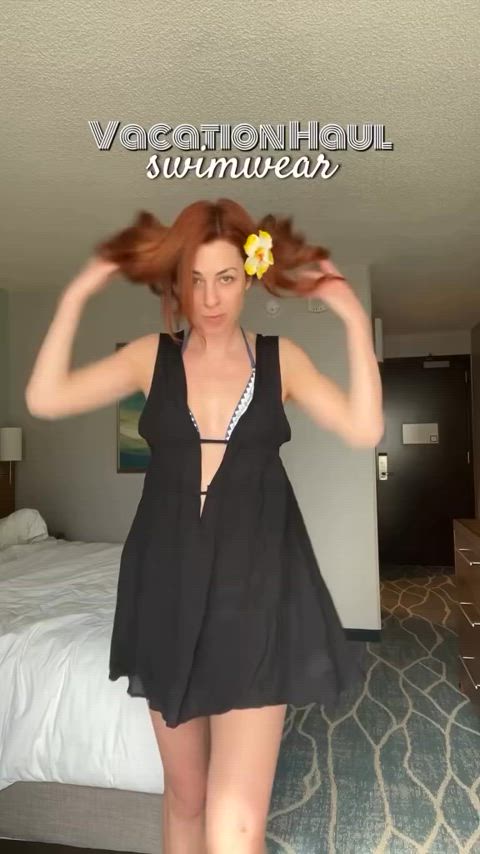 amateur bikini non-nude redhead clip