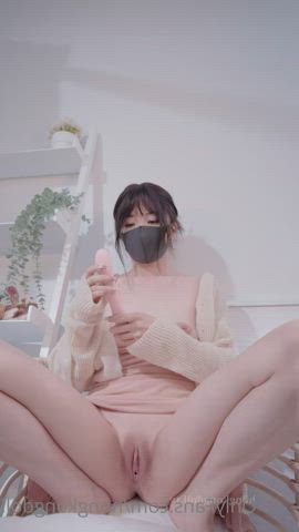 asian female masturbating clip