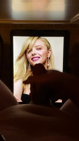 Chloë Grace Moretz cumtribute!