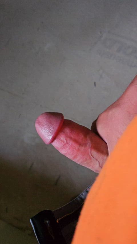 amateur masturbating work clip