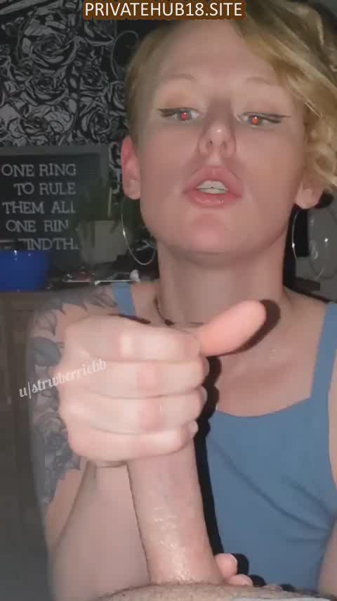 blonde cumshot facial homemade milf natural tits tiktok tits clip