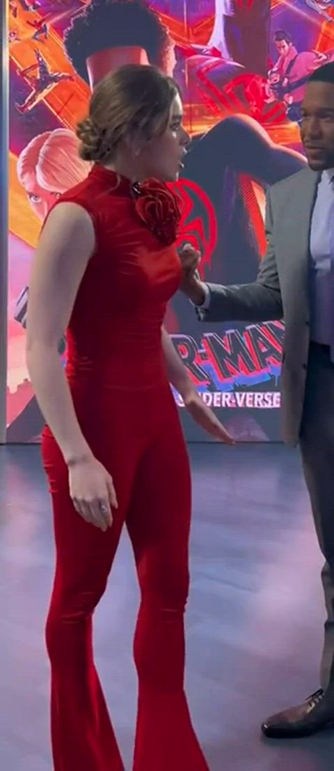 ass big ass brunette celebrity hailee steinfeld sexy clip