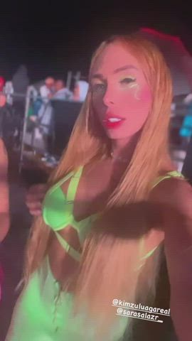 big ass big tits trans woman clip