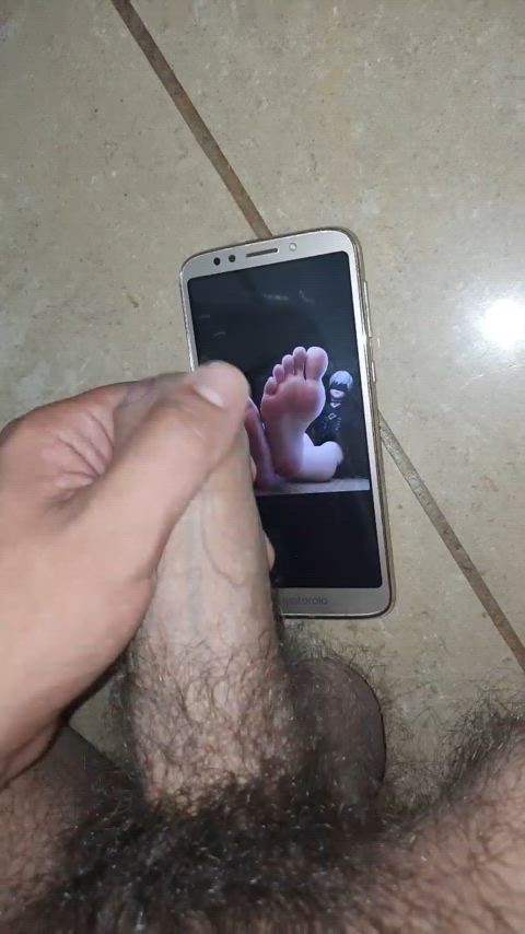 cum cum on feet feet feet fetish femboy hentai masturbating tribute clip