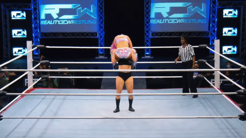 mexican pink white girl wrestling clip