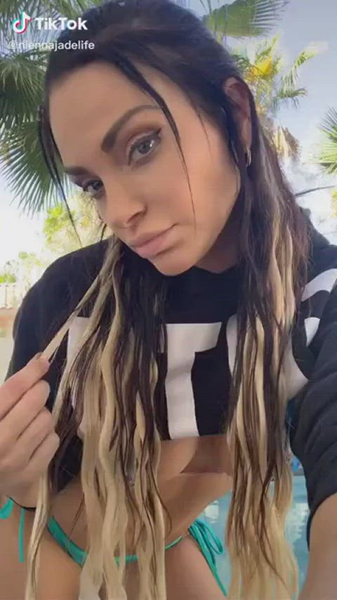 18 years old boobs dancing girls pretty teen tiktok tits clip