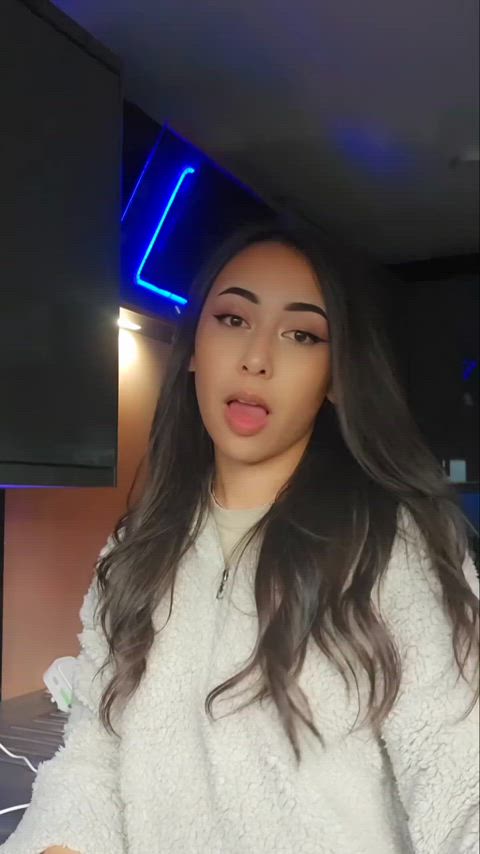 long tongue tongue tongue fetish clip