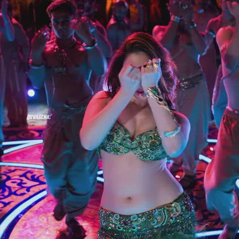 actress bollywood curvy tiny waist clip