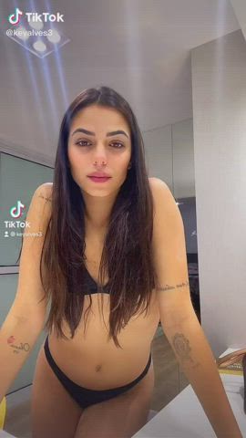 Bikini Brazilian Dancing clip