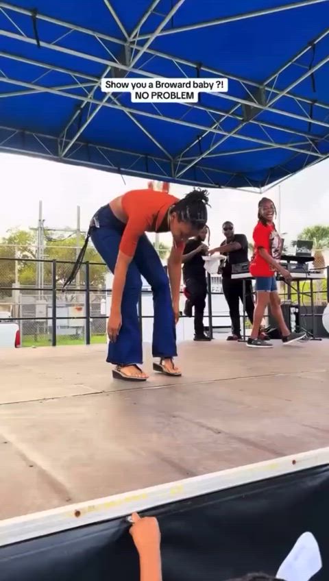 slim tease clip