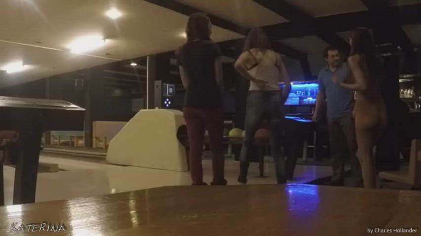 Katerina Bowling h _ She bowls *comment