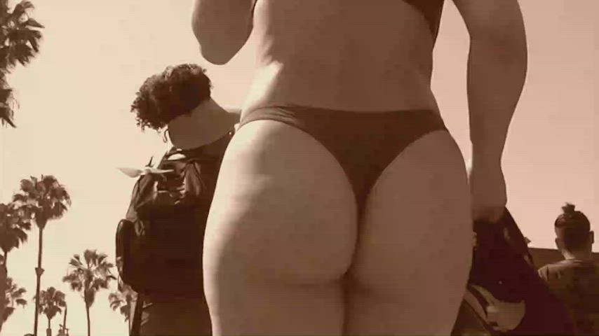 Amateur Bikini Voyeur clip