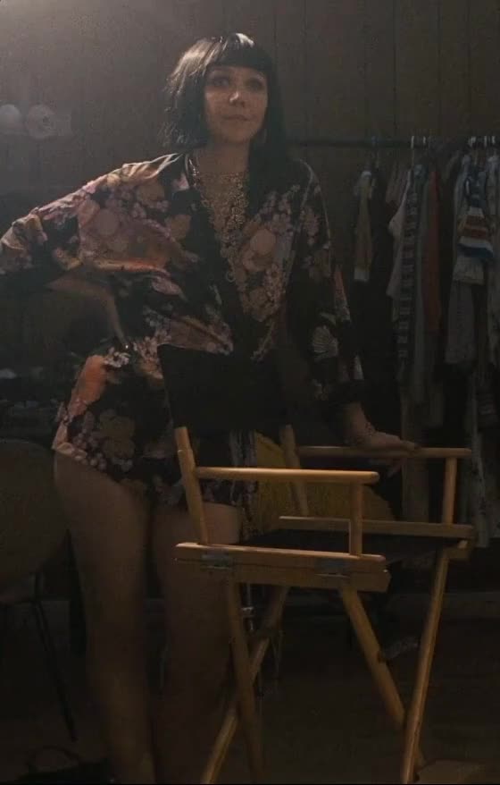 Maggie Gyllenhaal clip