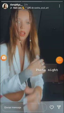 blonde boobs downblouse green eyes nipslip tits clip