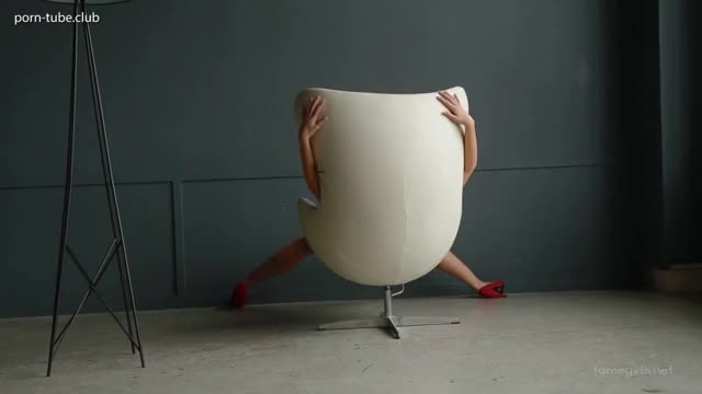 Isabella chair1