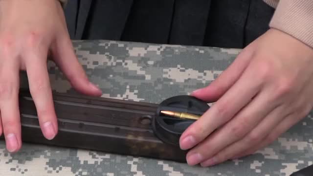 FN PS90 実銃射撃