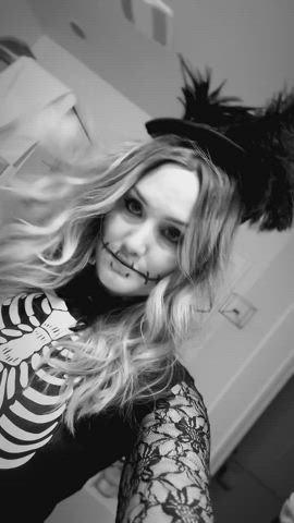 halloween non-nude shorts clip