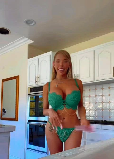 big tits brittney kade trans clip