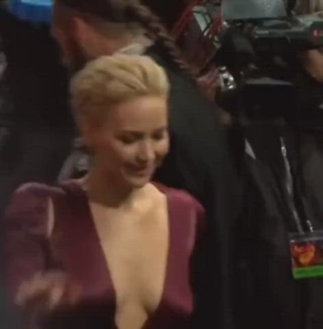celebrity cleavage jennifer lawrence clip