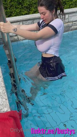 Mady Gio Pool 2