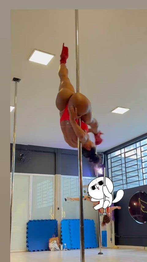 ass big ass big tits brazilian celebrity dancing muscular girl pole dance clip