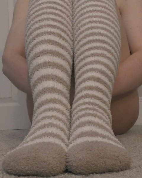 feet feet fetish knee high socks socks clip