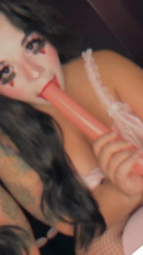 Your new goth clown girlfriend has entered the chat.