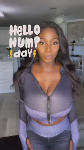 Big Tits Cleavage Gym clip