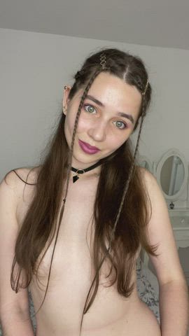 Green Eyes Lipstick Tits clip