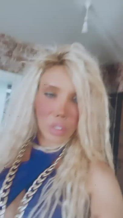 Blonde Girls Turkish clip