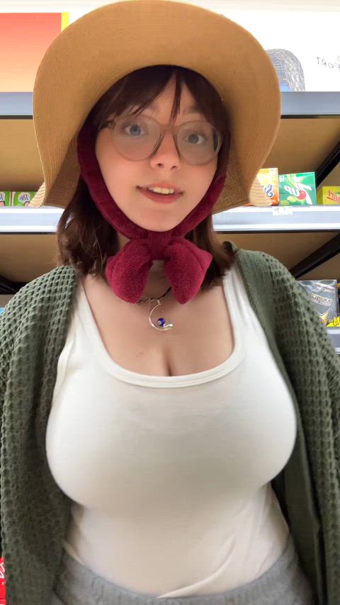 big tits boobs curvy cute natural natural tits tiktok wholesome r/tiktits clip