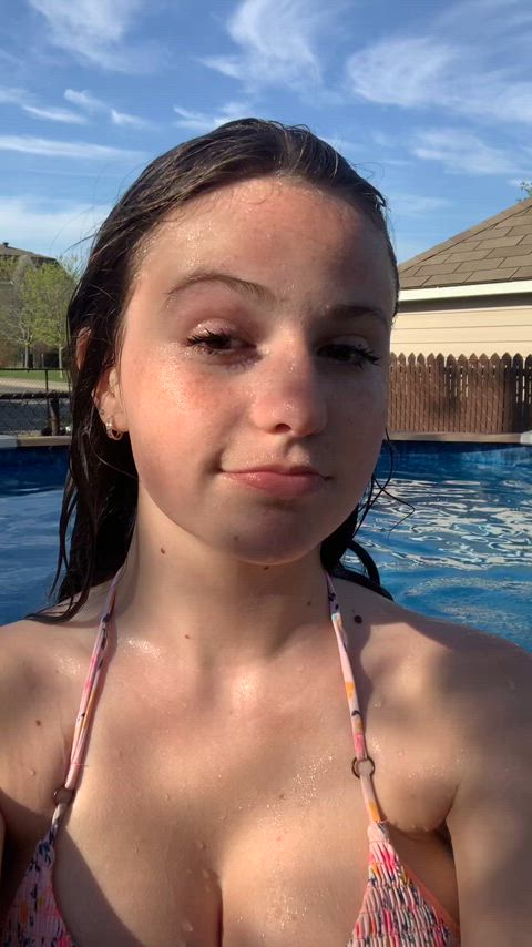 bikini tiktok wet real-girls-on-tiktok clip