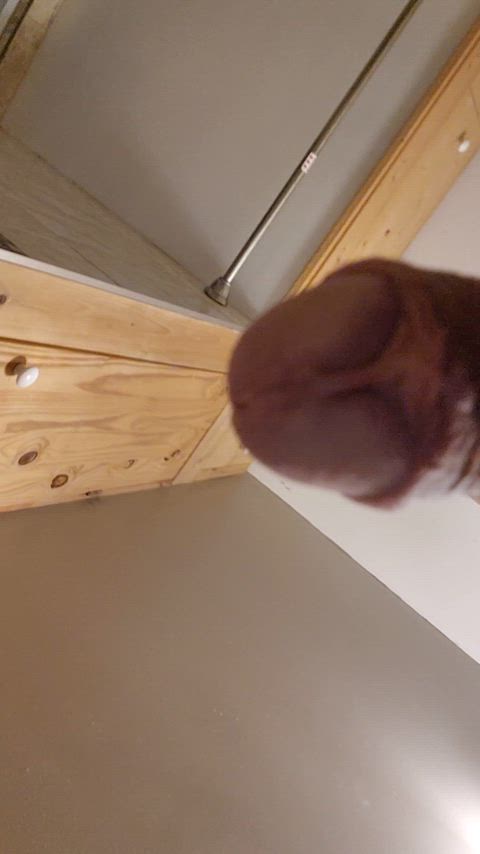 male piss pissing male-pissing peeing clip