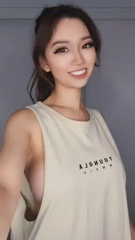 Asian Cute Dancing clip