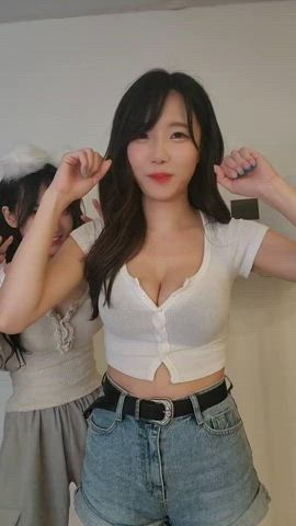 asian cute dancing korean model clip