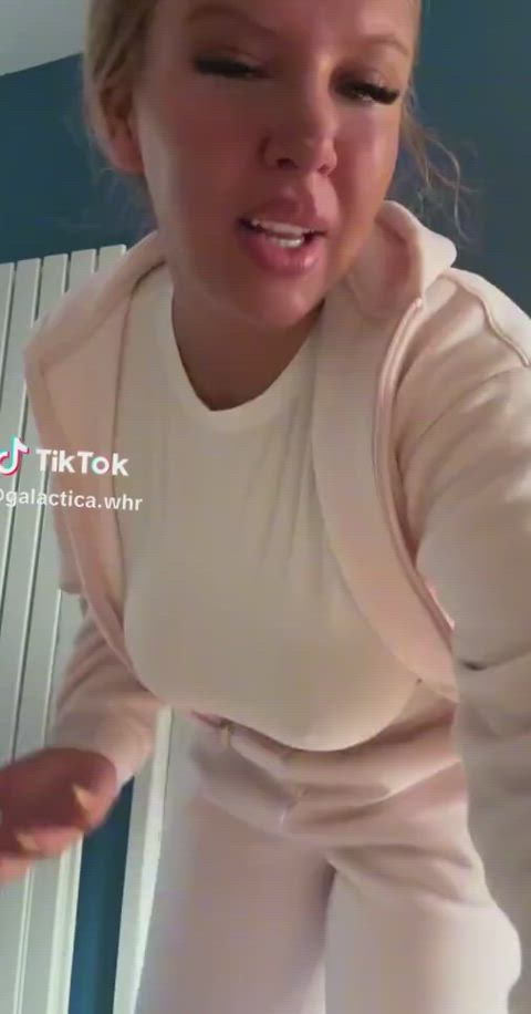 babe cute nsfw sexy shaking solo clip