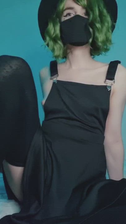 The local farmer's daughter could use a hand milking herself ???