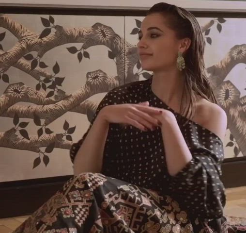 cute jenny cutey naomi campbell clip