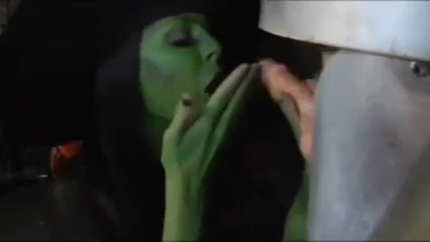 cumshot ffm handjob girls-finishing-the-job clip