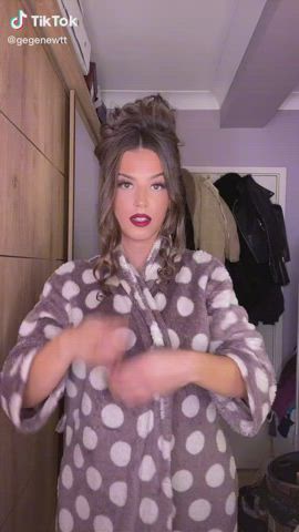 amateur big tits homemade jiggling natural tits tiktok clip