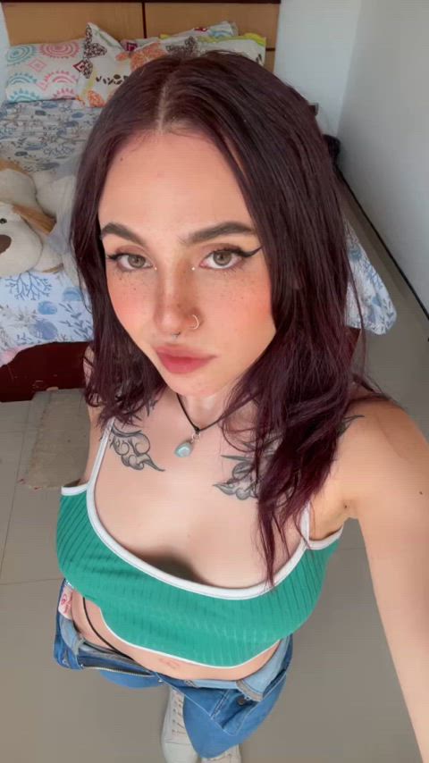 my hips are the reason why you lust over me