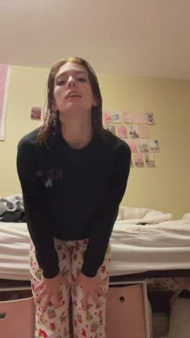 19 Years Old College Jiggling Teen Thick TikTok clip