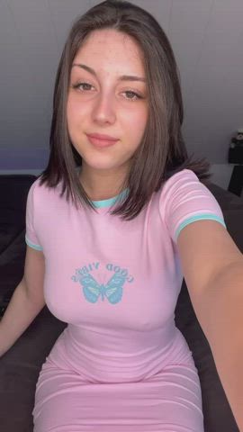 Hi, Iโm your new girlfriend