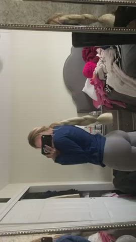 ass blonde tiktok clip