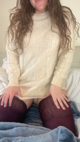 the thigh highs stay on